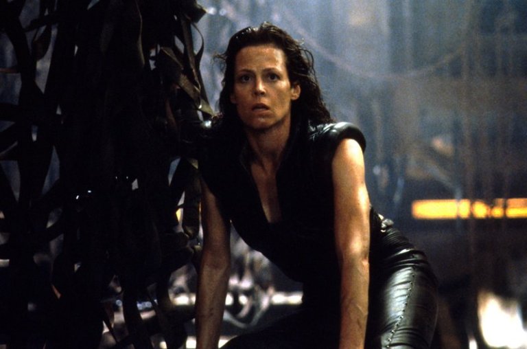 Alien Resurrection - Sigourney Weaver